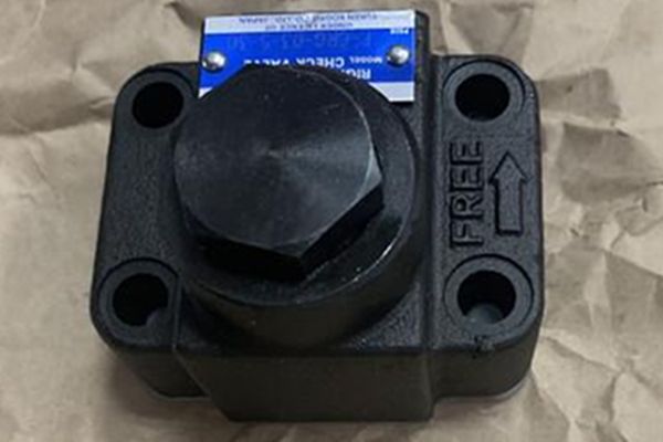 日本油研單向閥CRG-06-04-50 ，原裝正品，現(xiàn)貨供應(yīng)