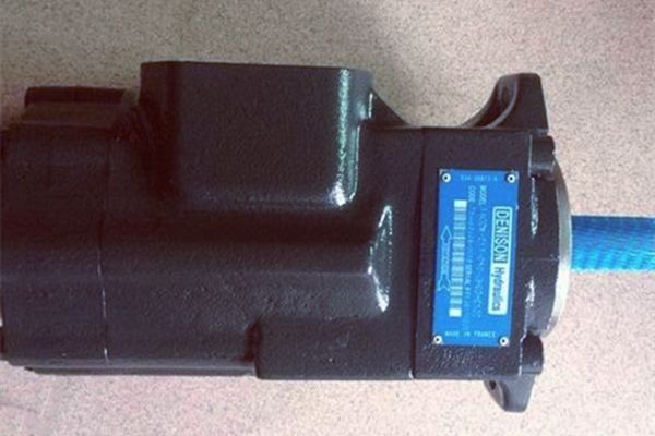 T7DDS-B42-B22-1R00-A1M0，T7DD-B42-B22-1R00-A1M0丹尼遜葉片泵型號說明及安裝尺寸